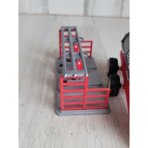 Small scale milk truck pump set toy figure factory - Picture 10 of 12